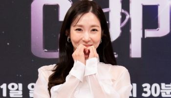'베일드 컵' 티파니 영, 변요한 언급 "아낌없이 응원해주고 믿어줘"