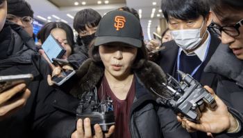 '1억 공천헌금' 의혹 김경, 3시간 30분 조사 끝 귀가