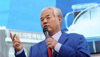 구속 기로 선 전광훈 "감방 갔다 대통령 돼 돌아오겠다"