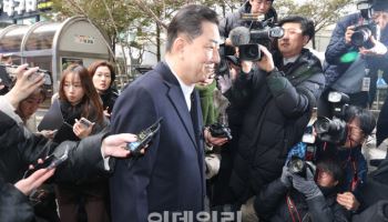 김병기 "무고함 밝혀지도록 답변"…윤리심판원 회의 출석