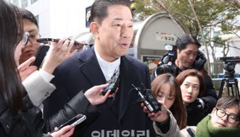 與 윤리심판원, '탈당 없다' 버티던 김병기에 제명 처분