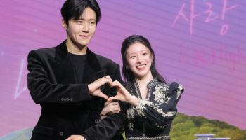 '이사통' 김선호X고윤정, 홍자매 로코 호흡…"최고의 케미"