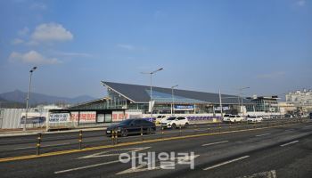 45→2층 쪼그라든 대전 유성터미널…60층 기대감 넘치는 서울 고속터미널