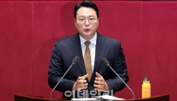 '19시간 필버' 천하람, 청와대 오찬서 "2차종합특검 거부해달라"