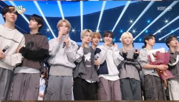 '초대형 보이그룹' 아이덴티티, 지상파 음방 '뮤직뱅크' 첫 1위
