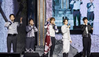 엑소 '크라운', 컴백하자마자 글로벌 차트 1위 등극