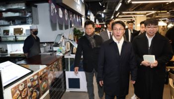 김민석 총리 "전통시장 현대화 지나 문화화 논하는 시대"