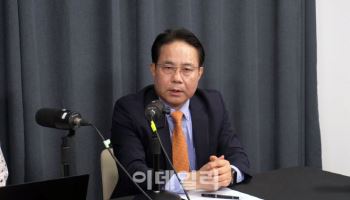 "美, 반도체 고관세 자충수 될 것…AI 투자 위축 유발"