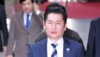 민주-혁신 통합 제안에…靑 "지켜보겠다"