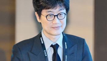 이해진, 네이버 새해 첫 행보는 한은…"더 열심히 해야죠"