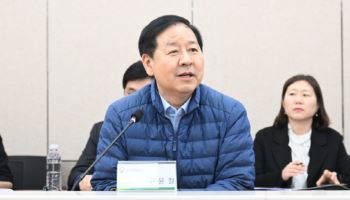 DB하이텍 방문한 구윤철 "차세대 전력반도체 경쟁력 확보할 골든타임"