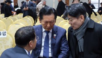 눈시울 붉힌 鄭…"식사 한끼 대접했어야 했는데"