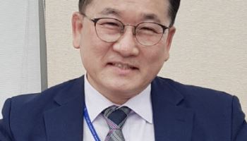 “K-미디어 300조 시대, 지금 안 바꾸면 ‘글로벌 OTT 하청기지’ 된다”