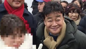 백종원, 8개월만 '곶감 축제'서 포착...'방송 복귀' 관심 쏠려