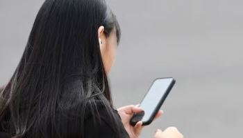 15세 미만은 ‘SNS 법적 금지’…프랑스 상원 통과만 남겨