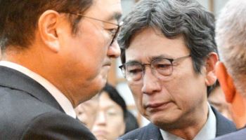 故 이해찬 추모 행렬…이 대통령·유시민 눈물, 흐느낀 김민석