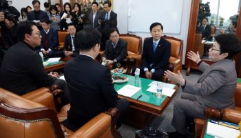 재경위원장 “트럼프 관세 압박, 與野 모두 당혹…중간선거 의식한 듯”