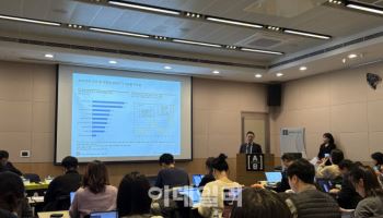 AB운용 "헬스케어, 역사적 저평가 구간…분산투자 전략 유효"