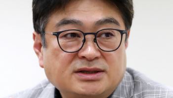 "원전 재부각 속 'K-원전' 경쟁력 입증…신재생, 가야 할 방향"[센터장의 뷰]