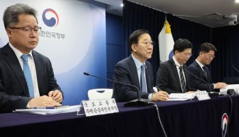김윤덕 “주택 공급 ‘영끌’…135만→140만가구로”