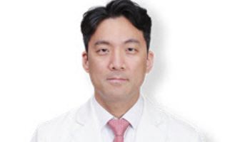 수술 의사를 결정할때 제일 먼저 고려해야 할 것은?