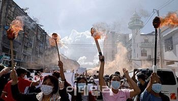 선거 기간 공습만 400번…미얀마 민간인 170명 숨져