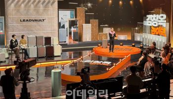 "강연 듣다 상품 구매"…홈쇼핑 생존 전략된 '몰입형' 콘텐츠