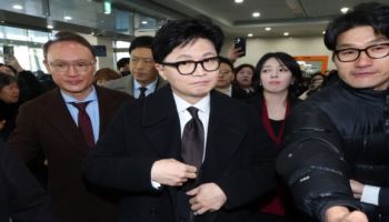 “한동훈 ‘토크콘서트’ R석 79000원?…해괴한 ‘좌석 등급제’”