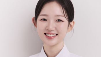 BBQ, 뿜치킹 모델로 ‘흑백2 아기 맹수’ 김시현 셰프 발탁
