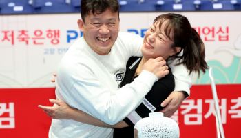 '엄마 선수' 임경진, 가족의 힘으로 이룬 생애 첫 프로당구 우승