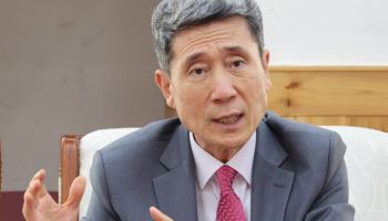 이강덕 포항시장 경북도지사 출마 선언…“AI·로봇산업으로 경북중흥”
