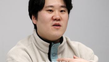 “AI로 딸깍하면 돈 번다?”…10년 차 작가가 본 생성형 AI의 냉정한 현실