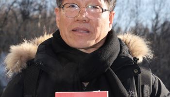 위안부 모욕단체 대표 경찰 출석…"성매매 여성" 주장 되풀이