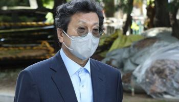 ‘쌍용차 인수’ 미끼로 주가조작…에디슨모터스 前 회장 ‘징역 3년’