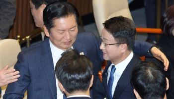 재시도 끝에…정청래표 '1인 1표' 당헌 개정안 가결