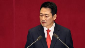 장동혁 "투표권 16세로 낮추자" 갑자기? '이유가 있지'