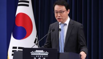 이규연 靑홍보수석 “참모들 주택 처분, 각자 판단…팔라·말라 지시 없어”