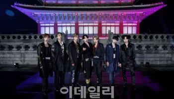 '컴백' BTS, '왕의 길' 걷나…광화문 공연 기대감 증폭