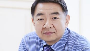 안성호 에이스경암 이사장, 성남 취약계층에 28년 연속 백미 기부