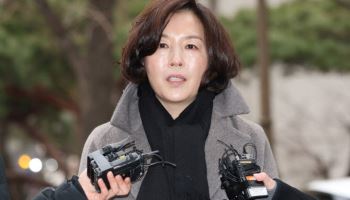 경찰, ‘CES 출입증 유용 의혹’ 김경 수사 착수…고발인 소환 예정
