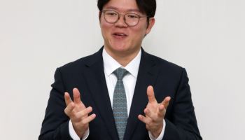 "올 하반기 베일 벗는 스페이스X…우주항공 ‘몸값' 재평가"