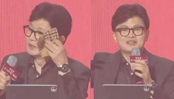손수건으로 눈 닦은 한동훈…“울지마!” 외친 지지자들