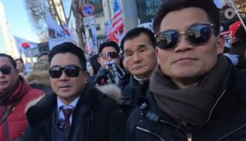 “尹 무죄”…‘파면’ 김현태, 전한길과 ‘윤어게인’ 집회 참석