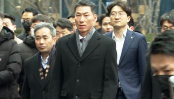 총액인건비 벽에 가로막혀 19일째 출근못한 기업은행장