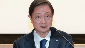 이찬진, 은행권에 "소비자보호 성과를 평가지표로 삼아라"