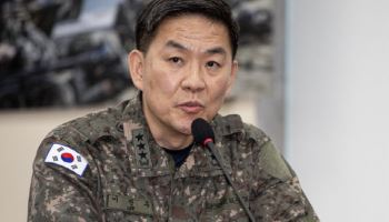 경찰, '尹탄핵심판 위증' 이진우 전 수방사령관 소환 조사