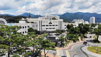 가평군, 돌봄·의료·청년에 중점 올해 인구유입 전략 마련