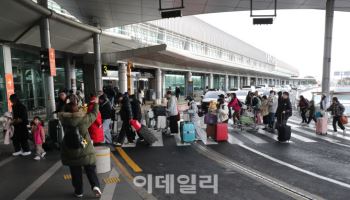 제주공항 고가도로서 30대 중국인 여성 추락