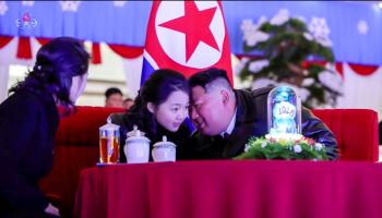 “김주애vs 김여정, 北김정은 일가 권력 투쟁 가능성”