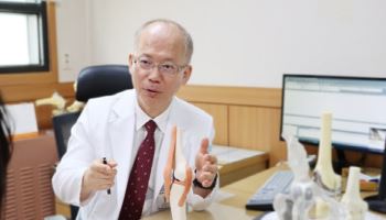 조용히 닳는 무릎 연골,  초기 관절염이라면 ‘이렇게’ 관리해야